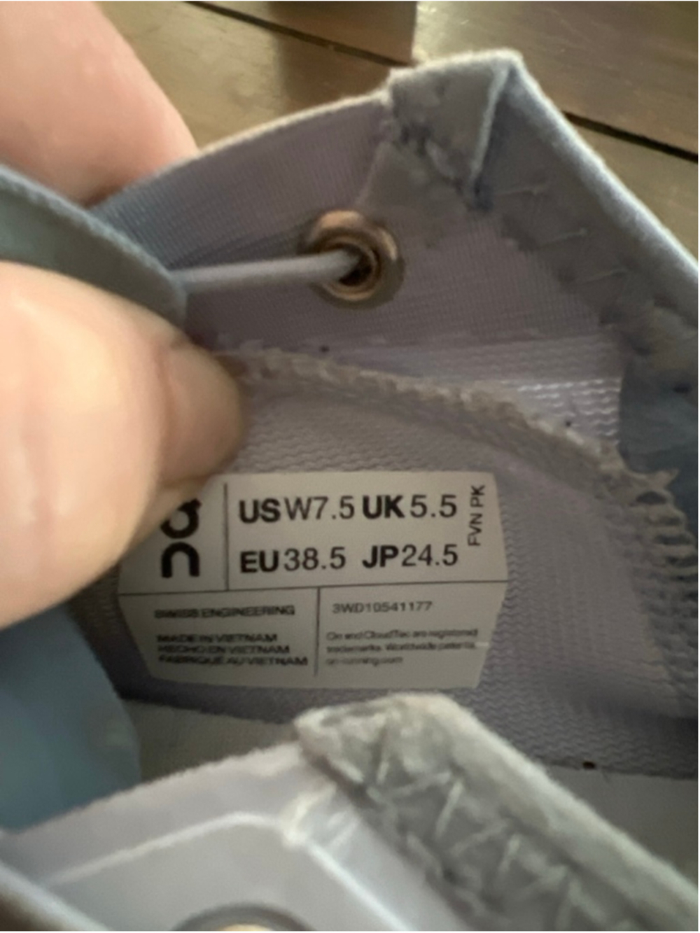 On Cloud 5 Womens Running Shoes Size 7.5 Lavender Gray CloudTec Sneakers - Picture 6 of 6